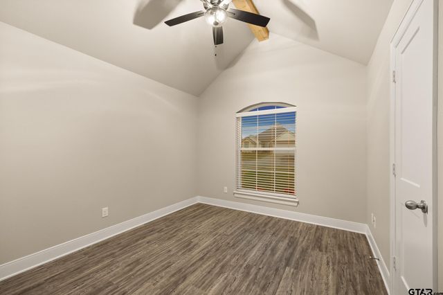 1621 Legacy dr, Tyler, TX 75703