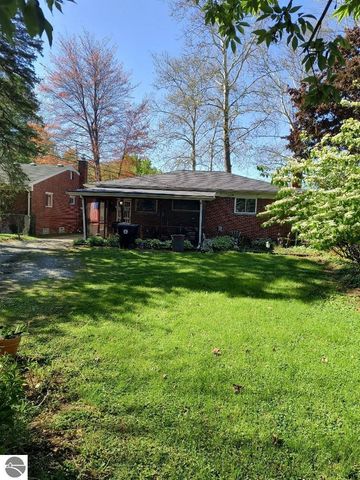 24686 Donald Dr, Redford, MI 48239