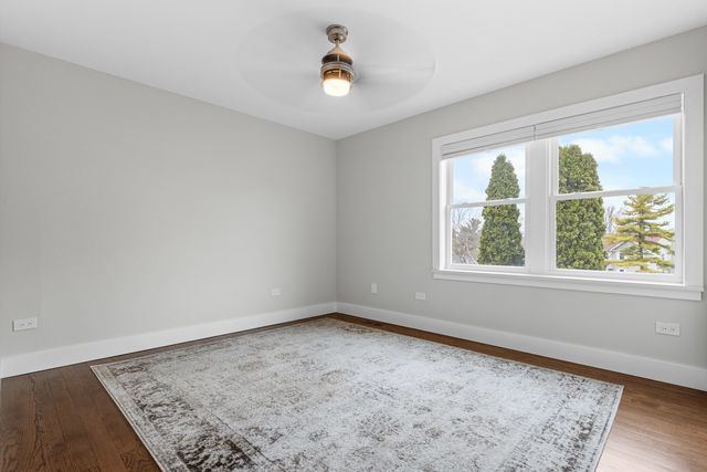 330 OAK HILL Court, Antioch, IL 60002