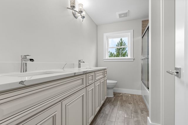 330 OAK HILL Court, Antioch, IL 60002