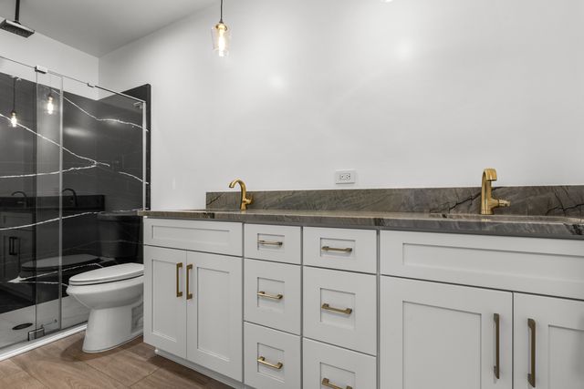 330 OAK HILL Court, Antioch, IL 60002