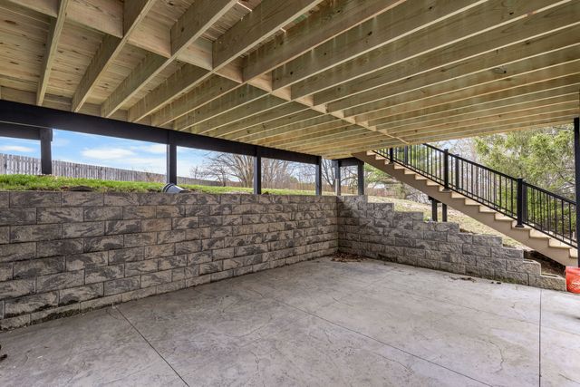330 OAK HILL Court, Antioch, IL 60002