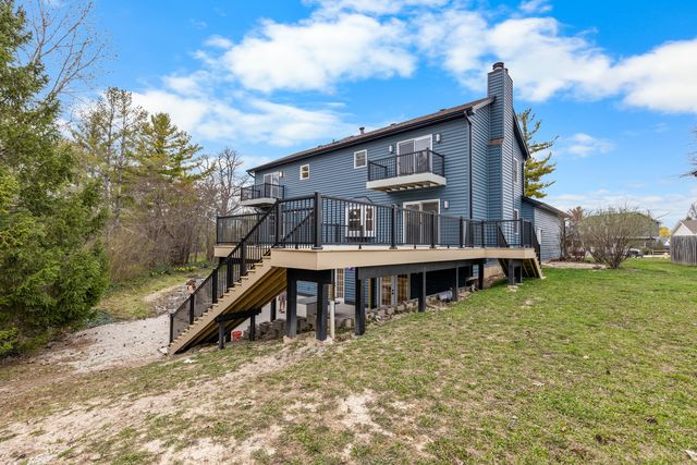 330 OAK HILL Court, Antioch, IL 60002