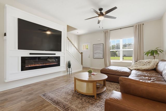 777 Garland Dr, Hermitage, TN 37076