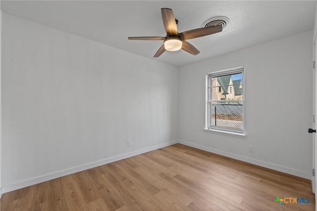 115 W Fowler Avenue, Killeen, TX 76541