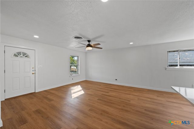 115 W Fowler Avenue, Killeen, TX 76541