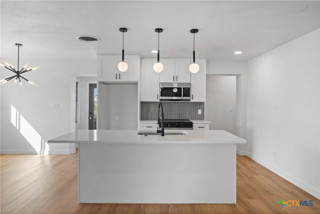 115 W Fowler Avenue, Killeen, TX 76541