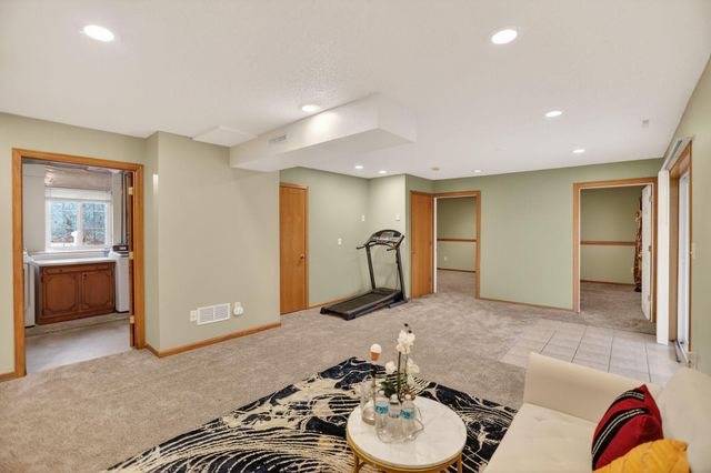 696 79th Street, Lino Lakes, MN 55014