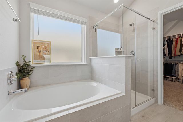 2304 W Winding Pines Drive, Tomball, TX 77375