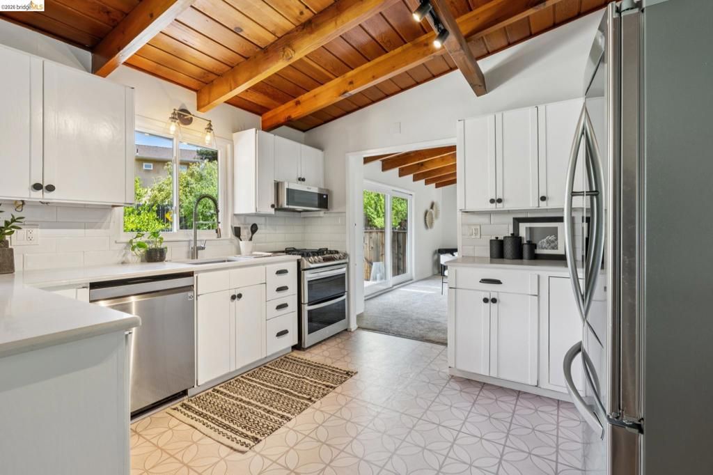Image 12 of property listing at 2645 Buenos Aires Ct, Walnut Creek, CA 94597