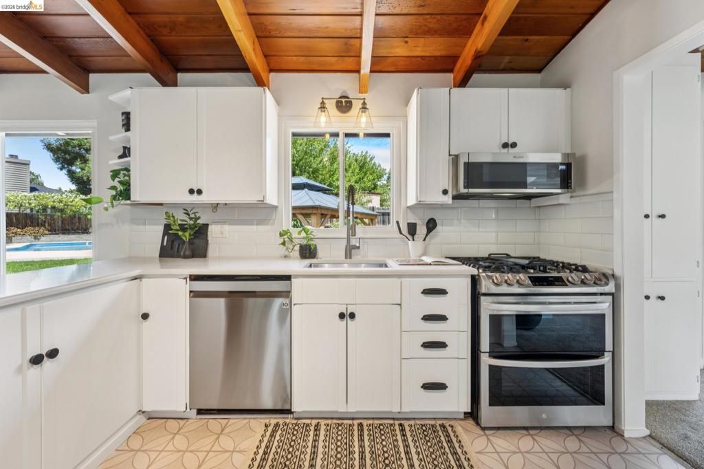 Image 15 of property listing at 2645 Buenos Aires Ct, Walnut Creek, CA 94597