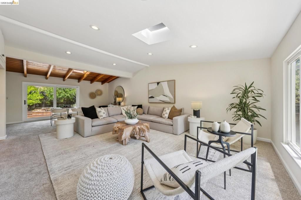 Image 20 of property listing at 2645 Buenos Aires Ct, Walnut Creek, CA 94597