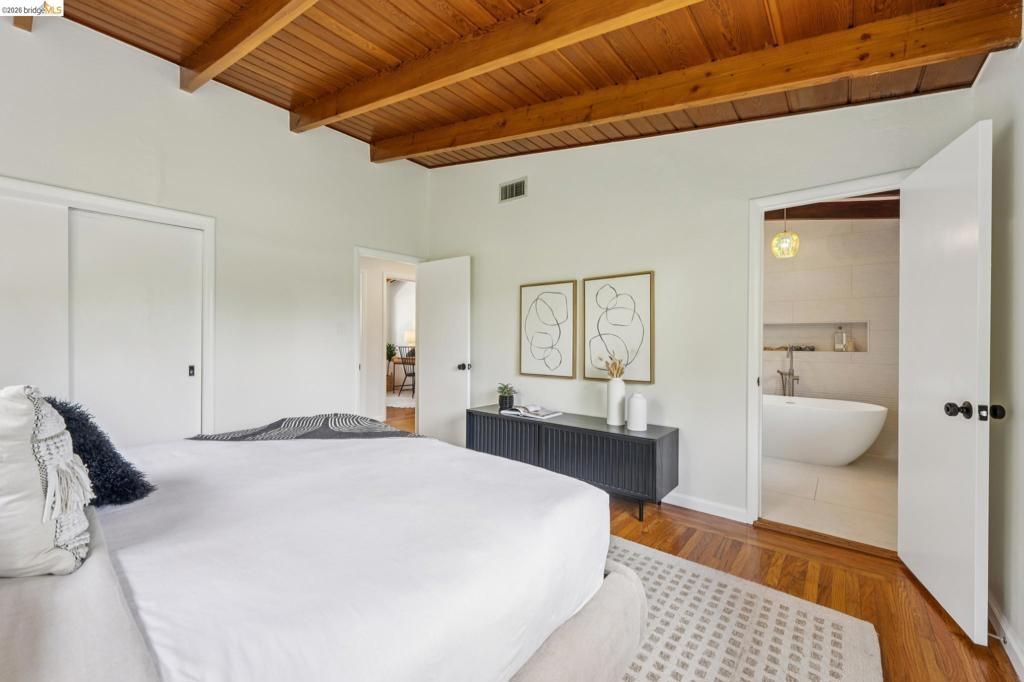 Image 23 of property listing at 2645 Buenos Aires Ct, Walnut Creek, CA 94597