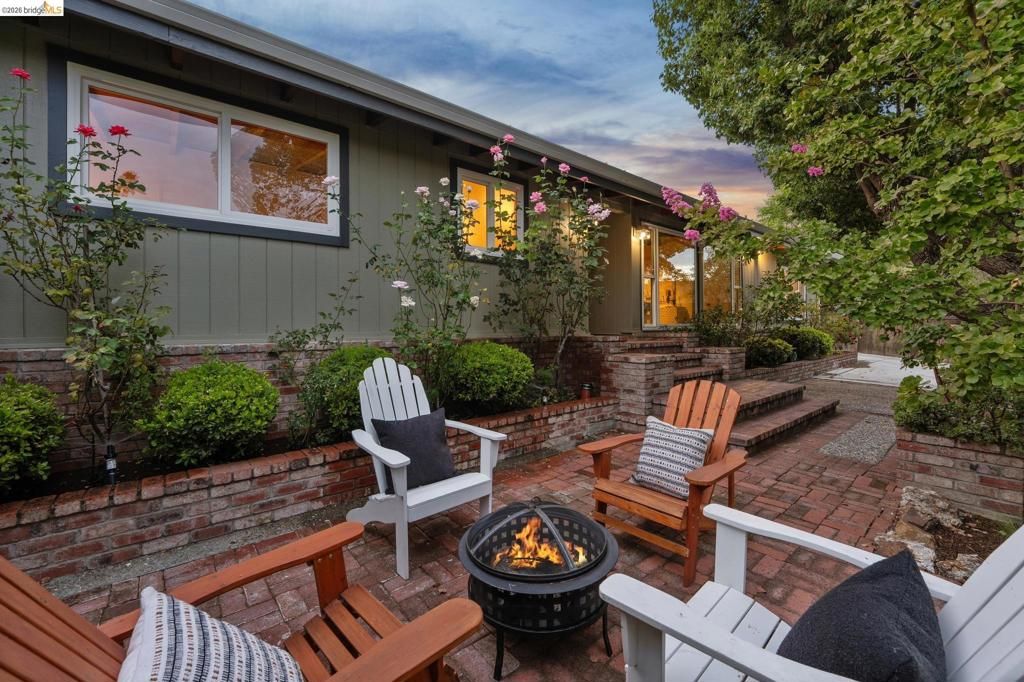 Image 3 of property listing at 2645 Buenos Aires Ct, Walnut Creek, CA 94597