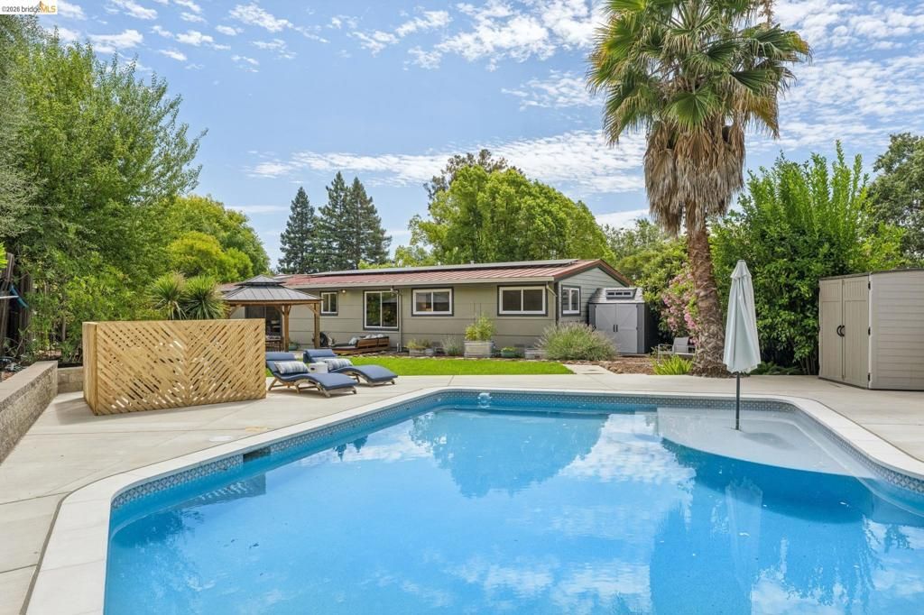 Image 34 of property listing at 2645 Buenos Aires Ct, Walnut Creek, CA 94597