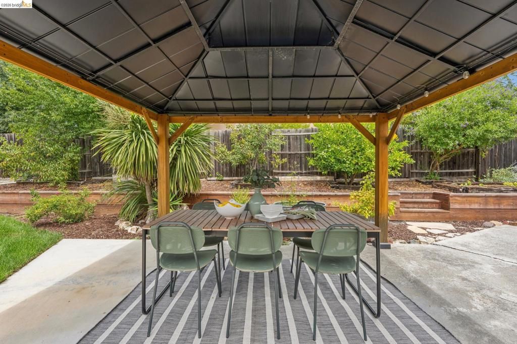 Image 36 of property listing at 2645 Buenos Aires Ct, Walnut Creek, CA 94597