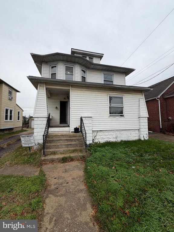 1309 LINDEN AVE, Baltimore, MD 21227