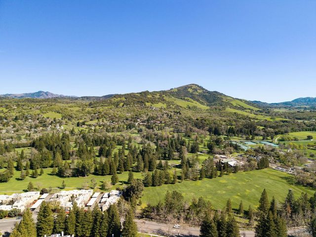 2155 Hastings Ct, Santa Rosa, CA 95405