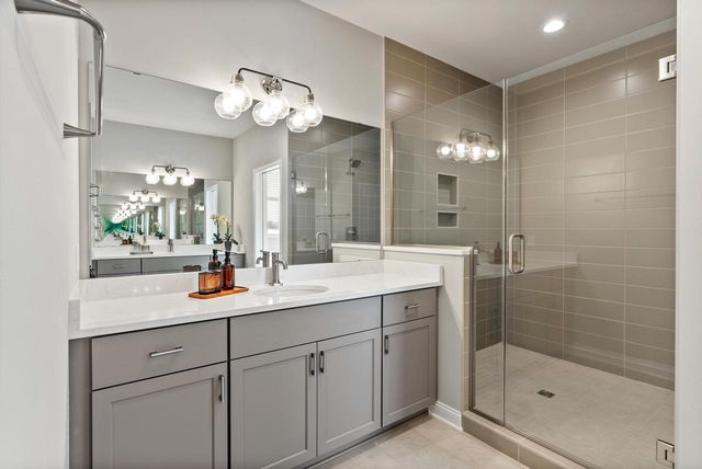 W214N4987 Casey COURT, Menomonee Falls, WI 53051