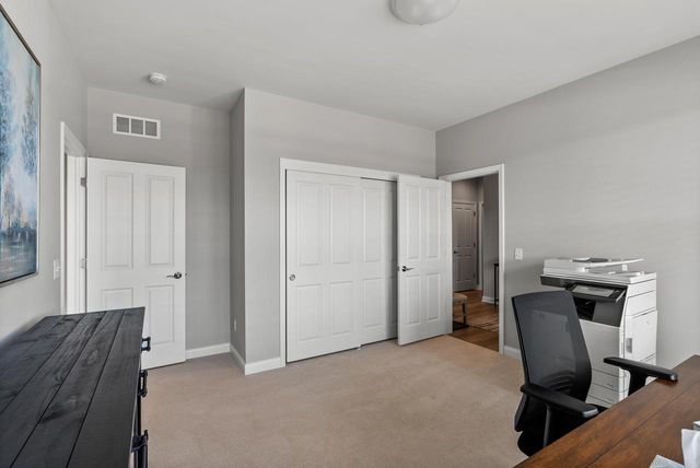 W214N4987 Casey COURT, Menomonee Falls, WI 53051