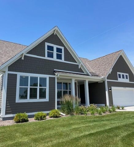W214N4987 Casey COURT, Menomonee Falls, WI 53051