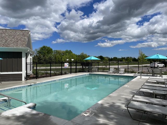 W214N4987 Casey COURT, Menomonee Falls, WI 53051
