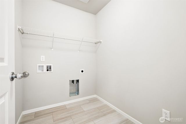 18518 SE 271st Place Place, Covington, WA 98042