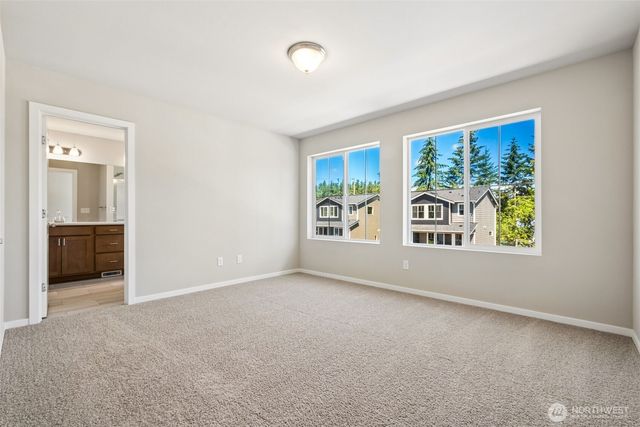 18518 SE 271st Place Place, Covington, WA 98042