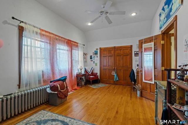 136 Edwards Street 3rd fl, New Haven, CT 06511