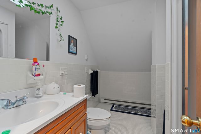 136 Edwards Street 3rd fl, New Haven, CT 06511