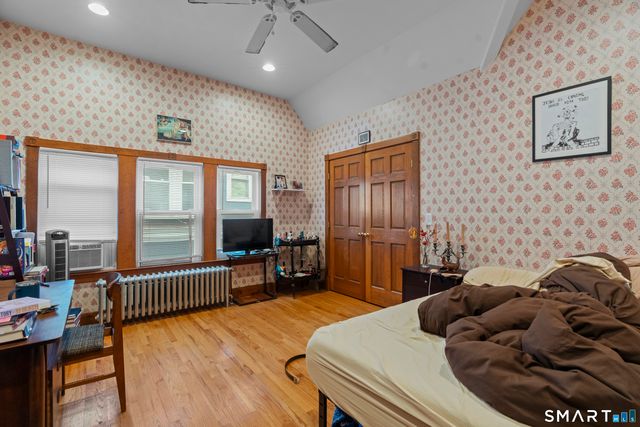 136 Edwards Street 3rd fl, New Haven, CT 06511