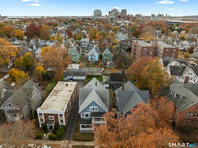 136 Edwards Street 3rd fl, New Haven, CT 06511