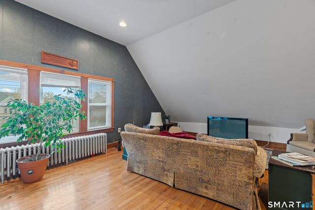 136 Edwards Street 3rd fl, New Haven, CT 06511