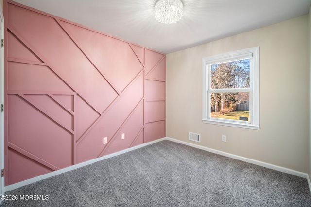 12 6th Street, Barnegat, NJ 08005