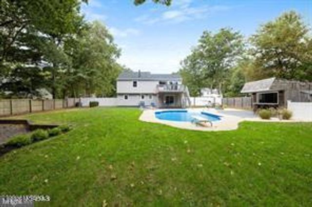12 6th Street, Barnegat, NJ 08005