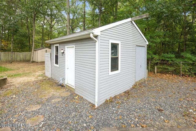 12 6th Street, Barnegat, NJ 08005