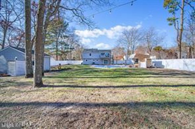 12 6th Street, Barnegat, NJ 08005