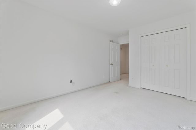 55441 Boardwalk Drive, Shelby Charter Township, MI 48316