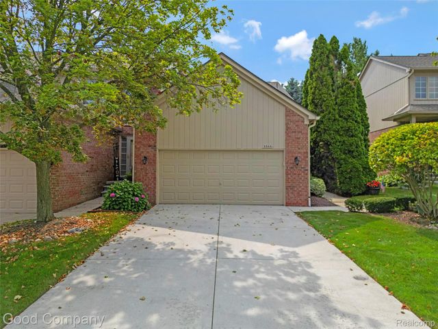 55441 Boardwalk Drive, Shelby Charter Township, MI 48316
