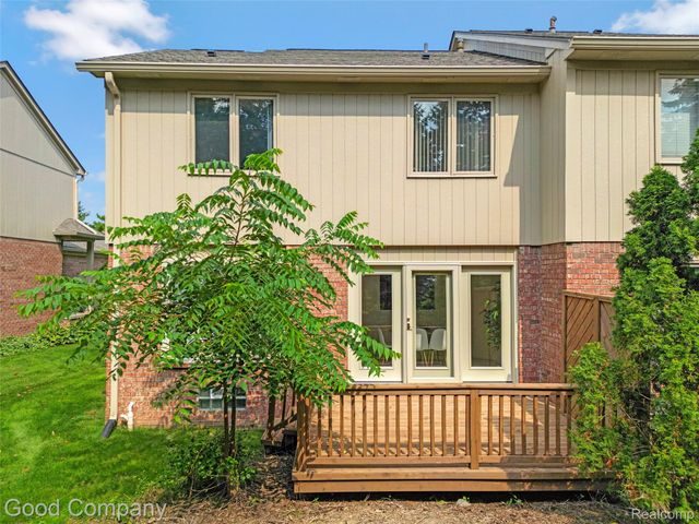 55441 Boardwalk Drive, Shelby Charter Township, MI 48316