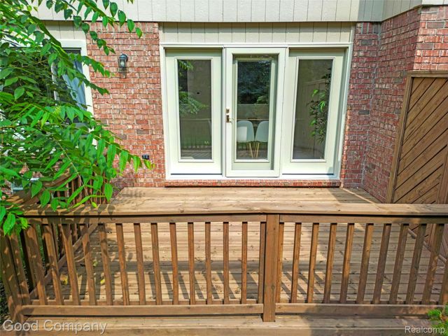 55441 Boardwalk Drive, Shelby Charter Township, MI 48316
