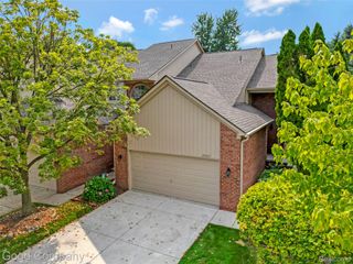 55441 Boardwalk Drive, Shelby Charter Township, MI 48316