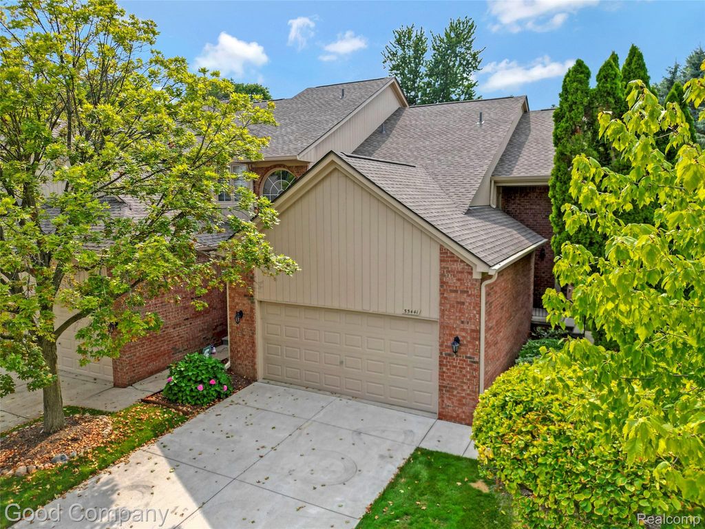 55441 Boardwalk Drive, Shelby Charter Township, MI 48316