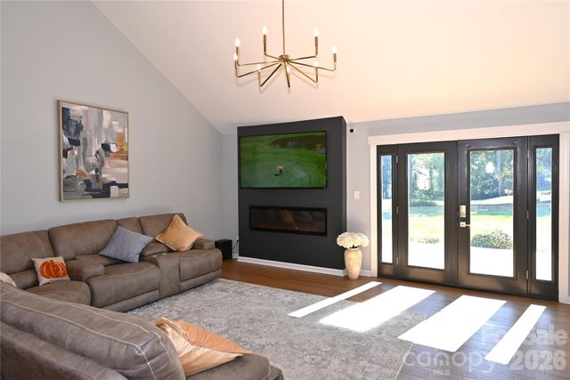 3761 Rock Bridge Drive NE, Conover, NC 28613