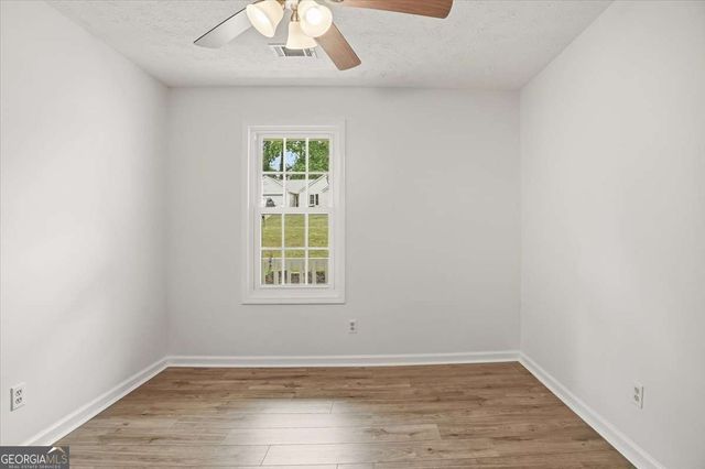 847 Riverstone Lane, Woodstock, GA 30188