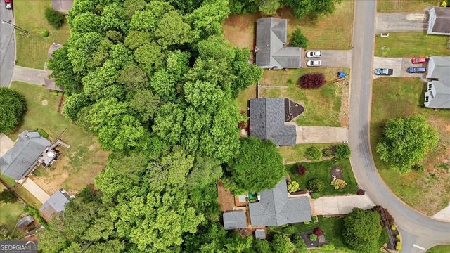847 Riverstone Lane, Woodstock, GA 30188