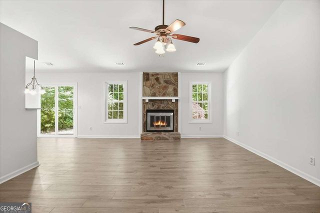 847 Riverstone Lane, Woodstock, GA 30188