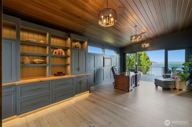 2854 Soundview Lane NW, Gig Harbor, WA 98335