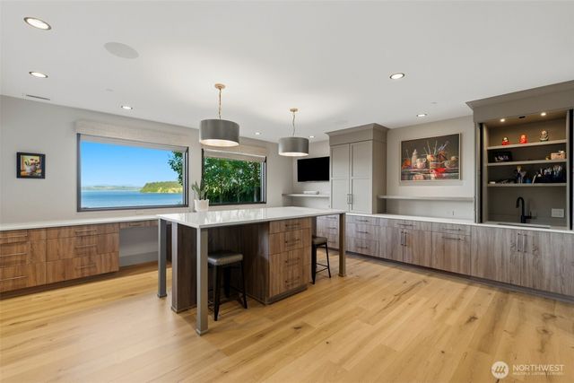 2854 Soundview Lane NW, Gig Harbor, WA 98335