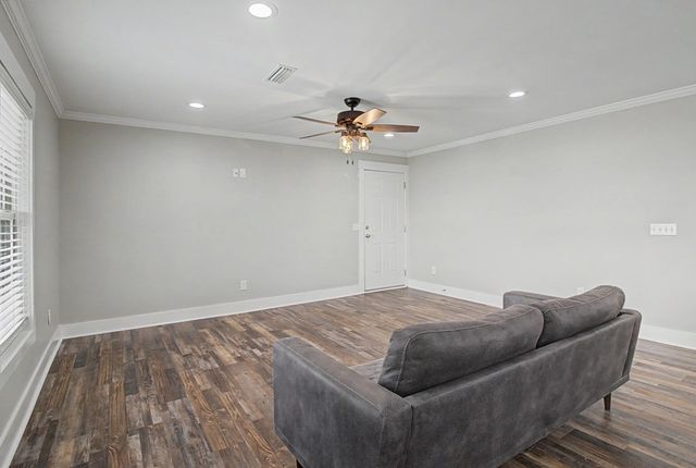 402 Cable Street, Headland, AL 36345